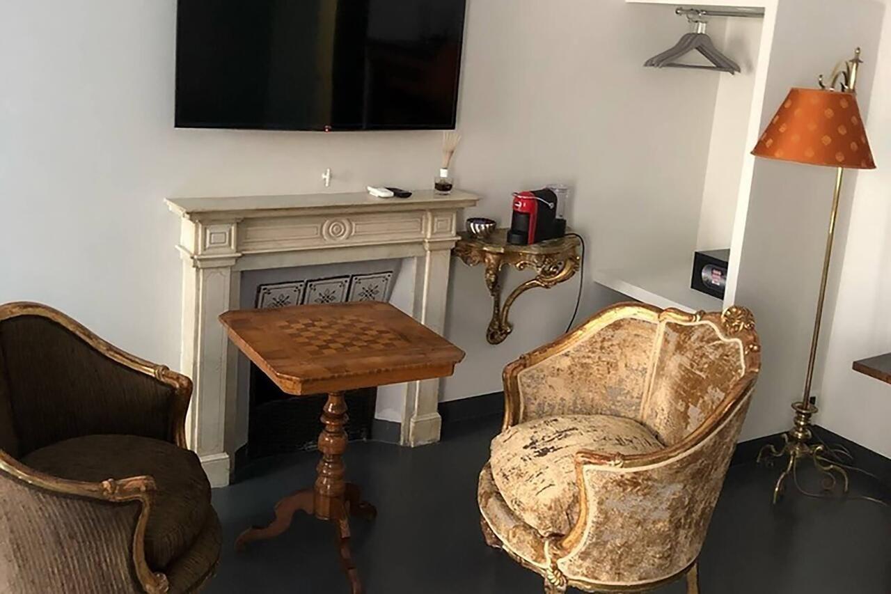 94 Piazza Di Spagna Gasthof 2*